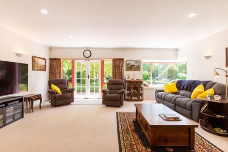 Photo of property in 10 Guinane Street, Dannevirke, 4930