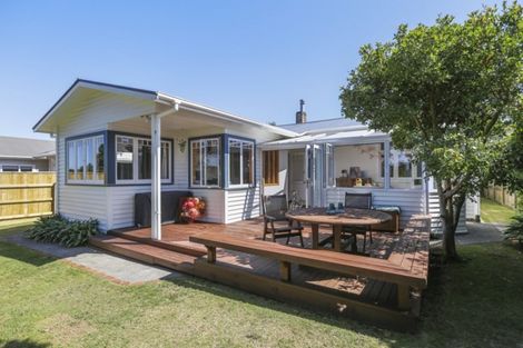 Photo of property in 25 Glen Almond Street, New Plymouth, 4310