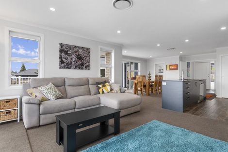 Photo of property in 27 Te Otinga Place, Pyes Pa, Tauranga, 3112