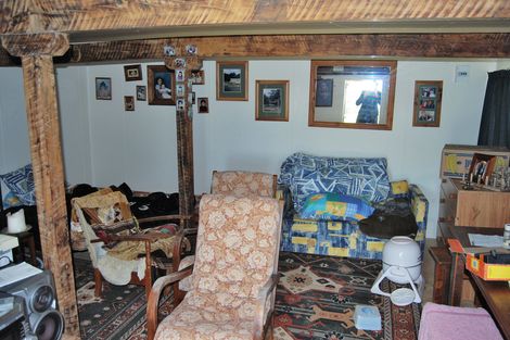 Photo of property in 1216 Oneriri Road, Kaiwaka, 0573