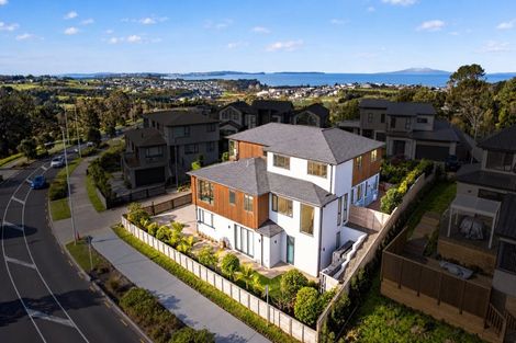 Photo of property in 1 Taku Close, Long Bay, Auckland, 0630