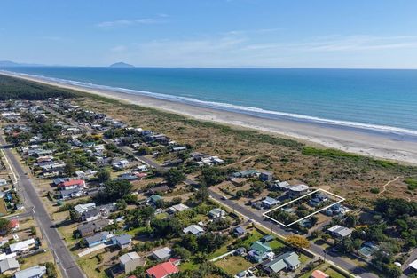 Photo of property in 105 Rua Avenue, Waitarere Beach, Levin, 5510