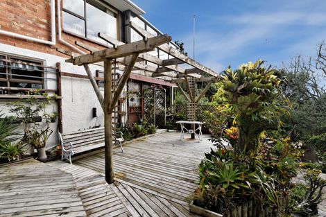 Photo of property in 4a Roland Hill, Glen Eden, Auckland, 0602