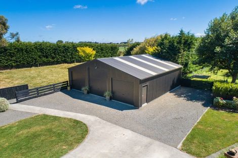 Photo of property in 807 Kaimatarau Road, Rongotea, Palmerston North, 4473