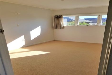 Photo of property in 22 Pine Ridge Terrace, Hauraki, Auckland, 0622