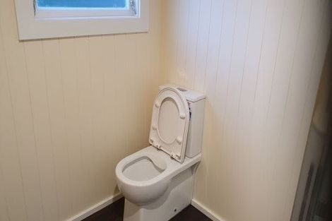 Photo of property in 21 Olivia Crescent, Tawa, Wellington, 5028