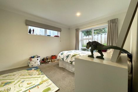 Photo of property in 11 Quibray Place, Botany Downs, Auckland, 2010