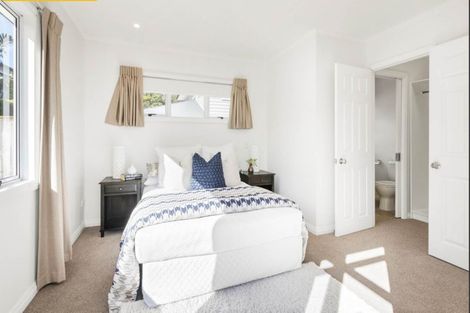 Photo of property in 10a Mackay Drive, Greenhithe, Auckland, 0632