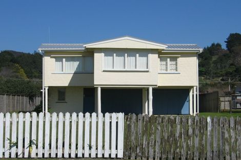 Photo of property in 34 Banks Street, Cooks Beach, Whitianga, 3591
