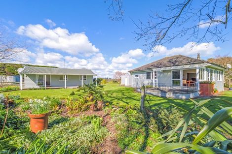 Photo of property in 298 State Highway 1, Bulls, 4894