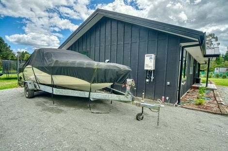 Photo of property in 5 Fairway Drive, Moana, 7872