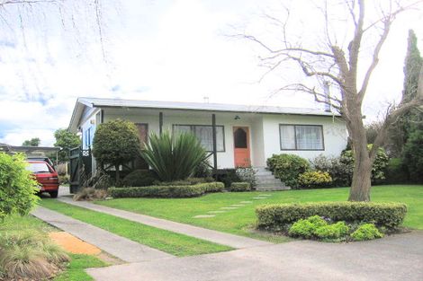 Photo of property in 24 Caroline Drive, Feilding, 4702