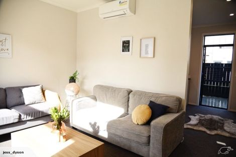 Photo of property in 14 Uku Lane, Hobsonville, Auckland, 0616