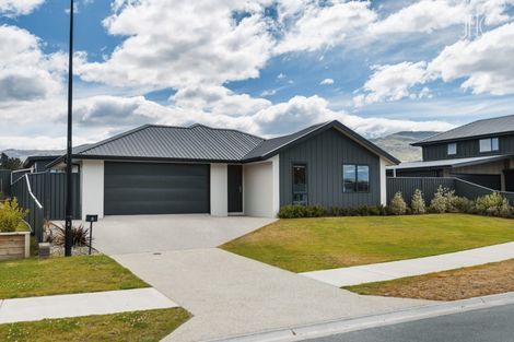 Photo of property in 10 Searle Drive, Cromwell, 9310
