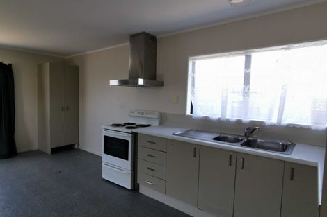 Photo of property in 2/49 Templeton Place, Clendon Park, Auckland, 2103