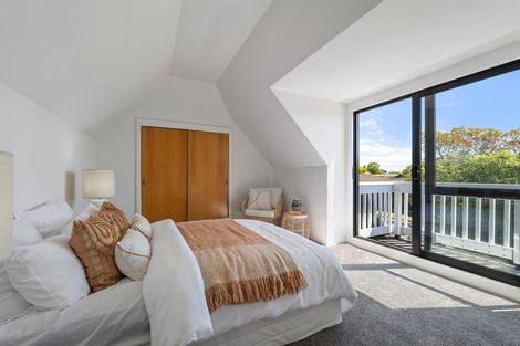 Photo of property in 10 Woodstock Place, Russley, Christchurch, 8042