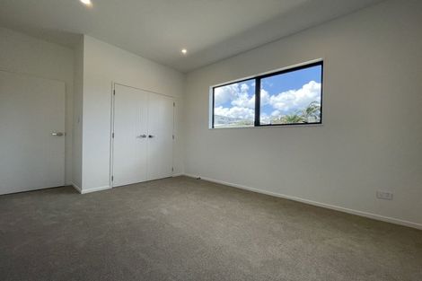 Photo of property in 1/11 Oteha Valley Road, Northcross, Auckland, 0632