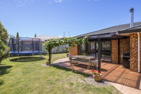 Photo of property in 32 Sunburst Court, Paraparaumu Beach, Paraparaumu, 5032