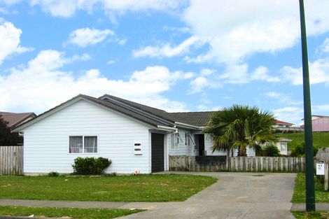 Photo of property in 42 Robert Skelton Place, Clendon Park, Auckland, 2103