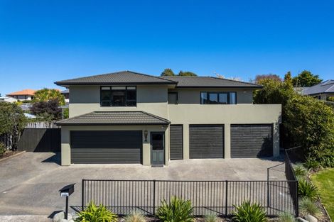 Photo of property in 6 Whitby Close, Waikawa, Picton, 7220