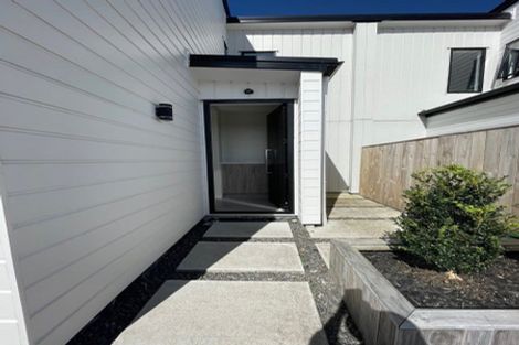 Photo of property in 14 Minhas Road, Papakura, 2110