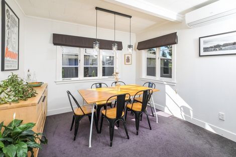 Photo of property in 28 Walsh Street, Forest Lake, Hamilton, 3200