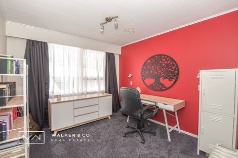 Photo of property in 6 Toledo Grove, Totara Park, Upper Hutt, 5018