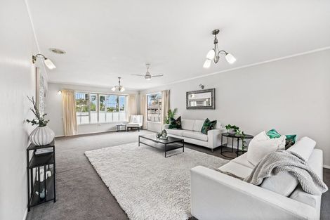 Photo of property in 13a The Terrace, Takapuna, Auckland, 0622