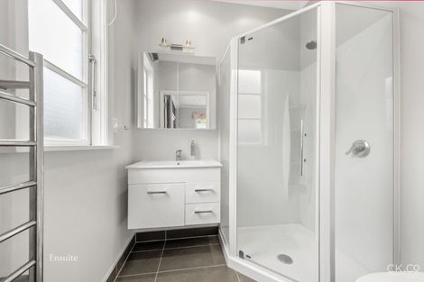 Photo of property in 27a Bauchop Road, Waterloo, Lower Hutt, 5011