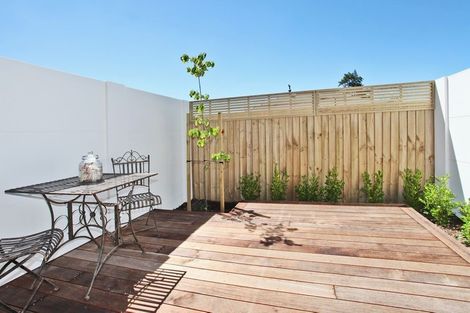 Photo of property in 4/61 Osborne Street, Waltham, Christchurch, 8011