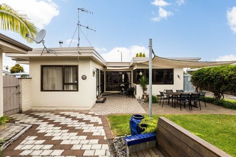 Photo of property in 34 York Avenue, Tamatea, Napier, 4112