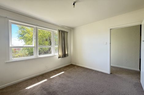 Photo of property in 13 Valdale Road, Henderson, Auckland, 0610