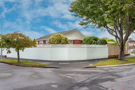 Photo of property in 1 Pulford Place, Ilam, Christchurch, 8041