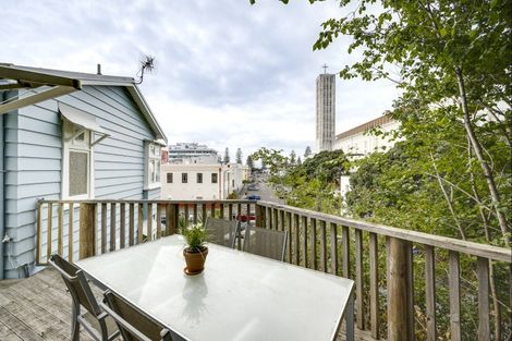 Photo of property in 1 Cathedral Lane, Napier South, Napier, 4110