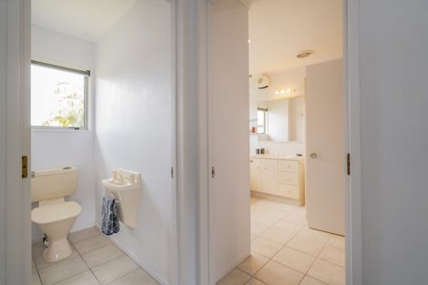 Photo of property in 8 Centennial Drive, Whitianga, 3510