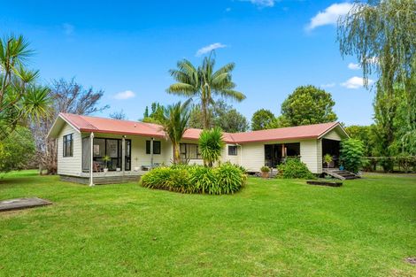 Photo of property in 1110 Leigh Road, Matakana, Warkworth, 0985
