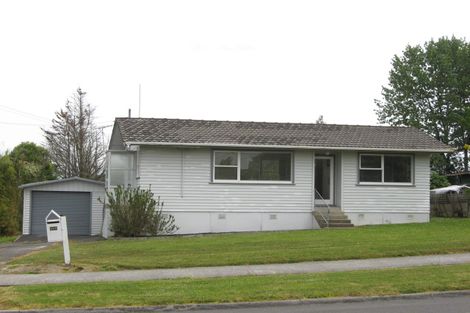 Photo of property in 355 Main Road, Huapai, Kumeu, 0810