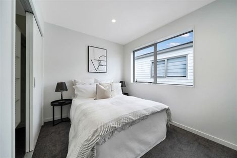 Photo of property in 240e Whitney Street, Blockhouse Bay, Auckland, 0600