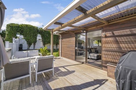 Photo of property in 1/80 Kervil Avenue, Te Atatu Peninsula, Auckland, 0610