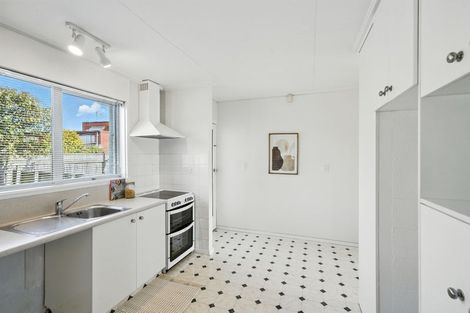 Photo of property in 7 Rosedale Place, Avonhead, Christchurch, 8042