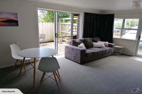 Photo of property in 110 Weatherly Road, Torbay, Auckland, 0630