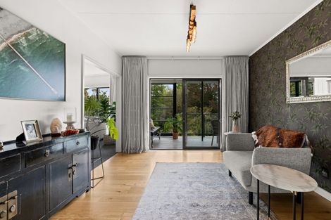 Photo of property in 55 Breadalbane Avenue, Havelock North, 4130