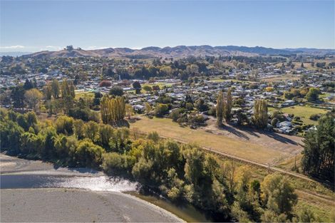 Photo of property in 52 Mcgreevy Street, Waipawa, 4210