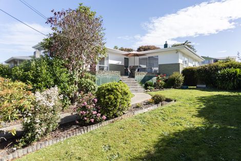 Photo of property in 11 Oxford Street, Holmes Hill, Oamaru, 9401