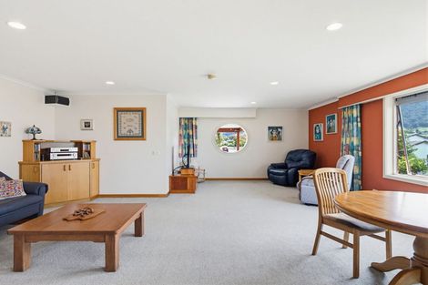 Photo of property in 25 Barraud Place, Pukehangi, Rotorua, 3015