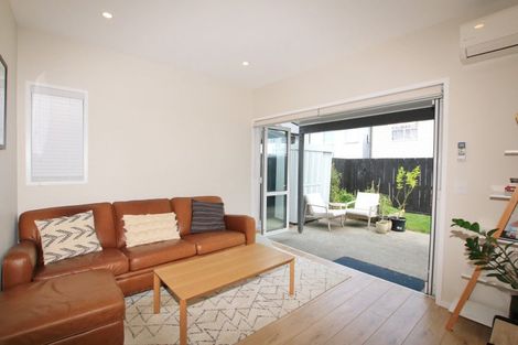 Photo of property in 1b Fenchurch Street, Glen Innes, Auckland, 1072