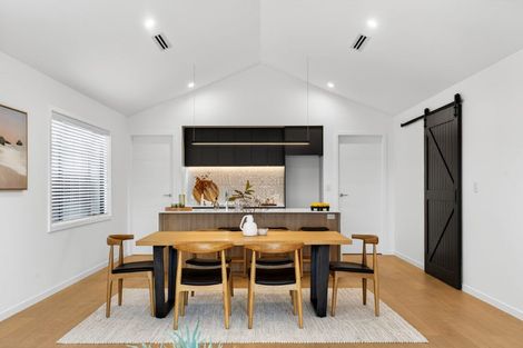 Photo of property in 7 Annie Aranui Drive, Poraiti, 4182