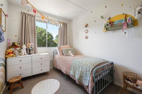 Photo of property in 13 Farrier Grove, Featherston, 5710