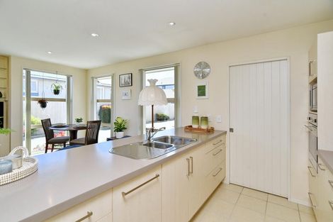 Photo of property in 1/38 Sawyers Arms Road, Northcote, Christchurch, 8052