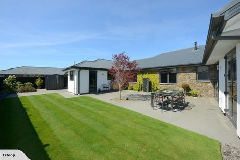Photo of property in 84 Rannoch Drive, Broomfield, Christchurch, 8042